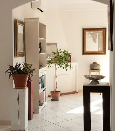 D Artiste Apartment *