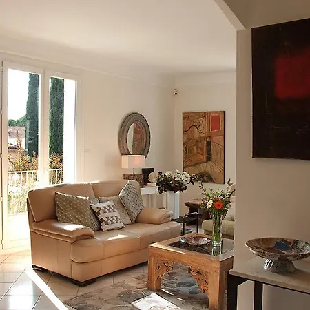 Apartment D Artiste *